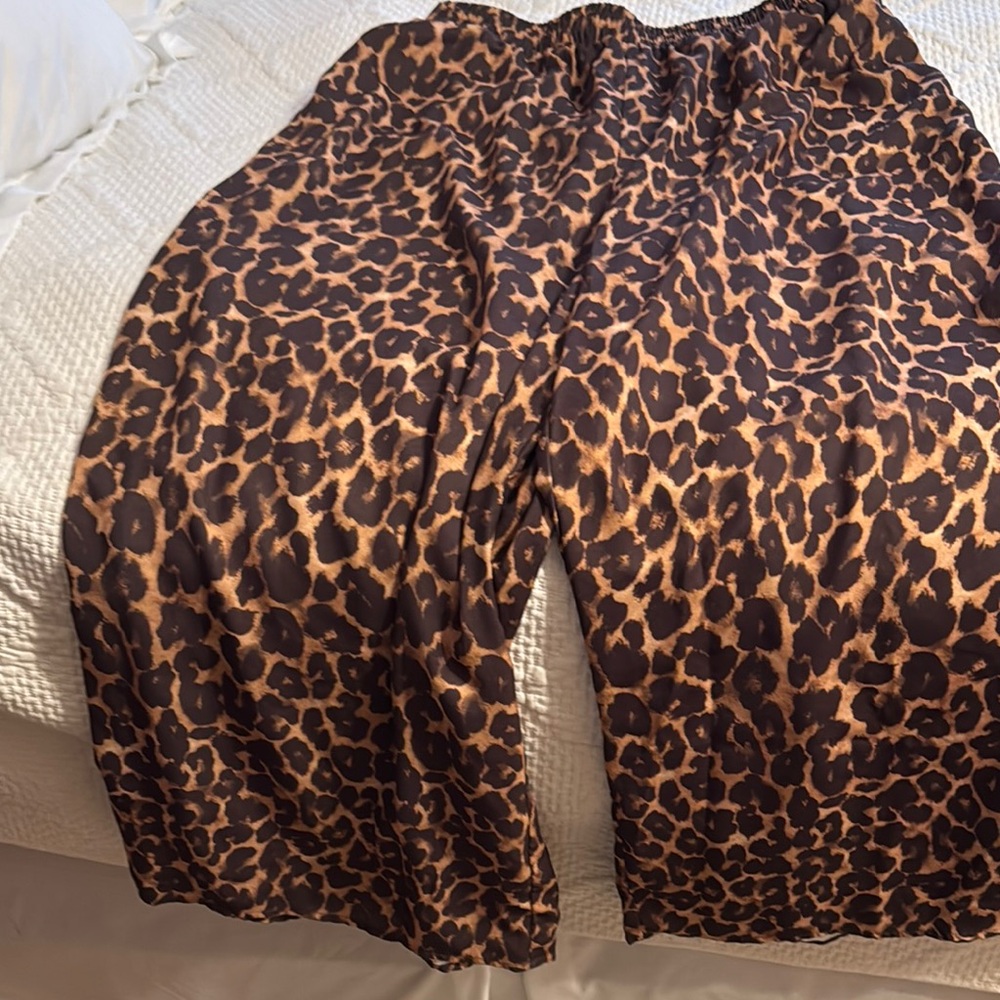 Cider Leopard Print Pants NWT
